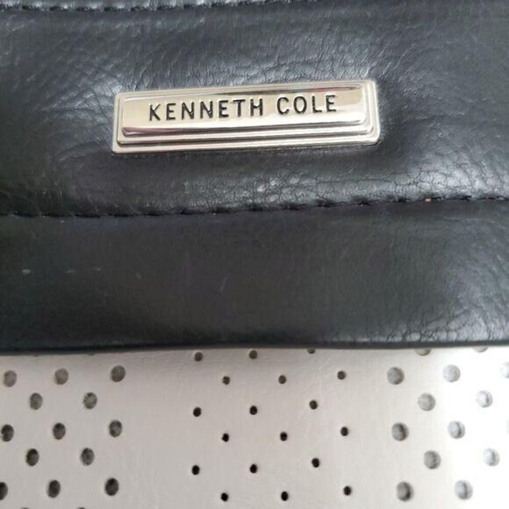 Kenneth Cole black and cream crossbody bag - Picture 9 of 9